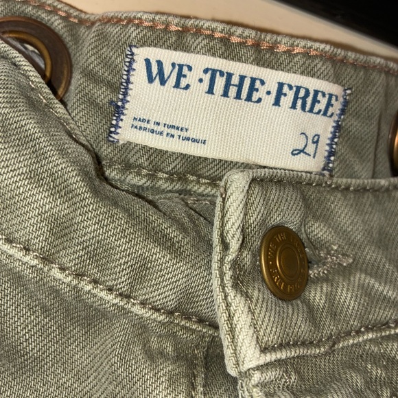 We The Free Moxie Pull-On Barrel Jeans in Army Sz 29 short - Picture 9 of 11
